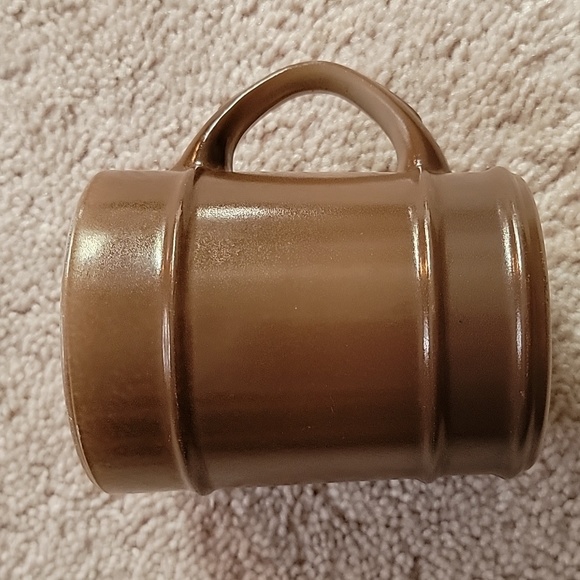 Vintage Set of 2 milk glass mugs - Picture 3 of 6